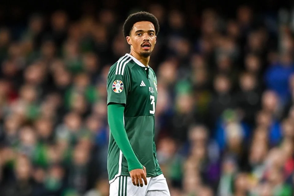 اختلاف مالی 300 هزار دلاری پیوستن لوییس منتفی شد اختلاف مالی 300 هزار دلاری پیوستن لوییس منتفی شد