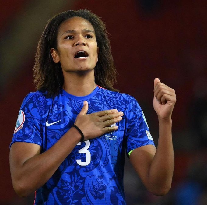 بازیکن لیون بانوان وندی رنار