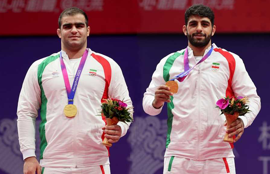 مدال‌های طلا و نقره برای فرنگی‌کاران ایران