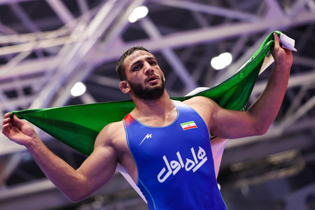  پیروزی امیرعلی آذرپیرا در دور نخست وزن ۹۷ کیلوگرم کشتی آزاد قهرمانی جهان