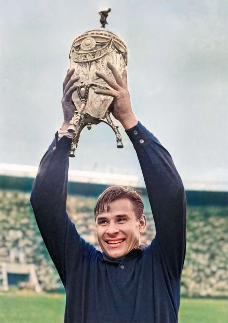 یاشین برنده توپ طلا 1963