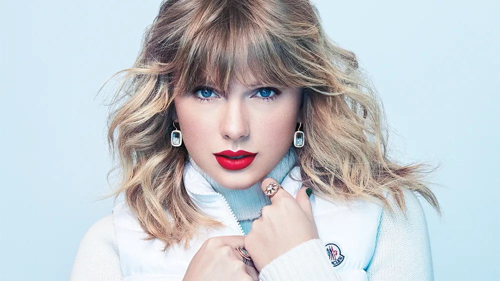 Taylor Swift خواننده و بلاگر