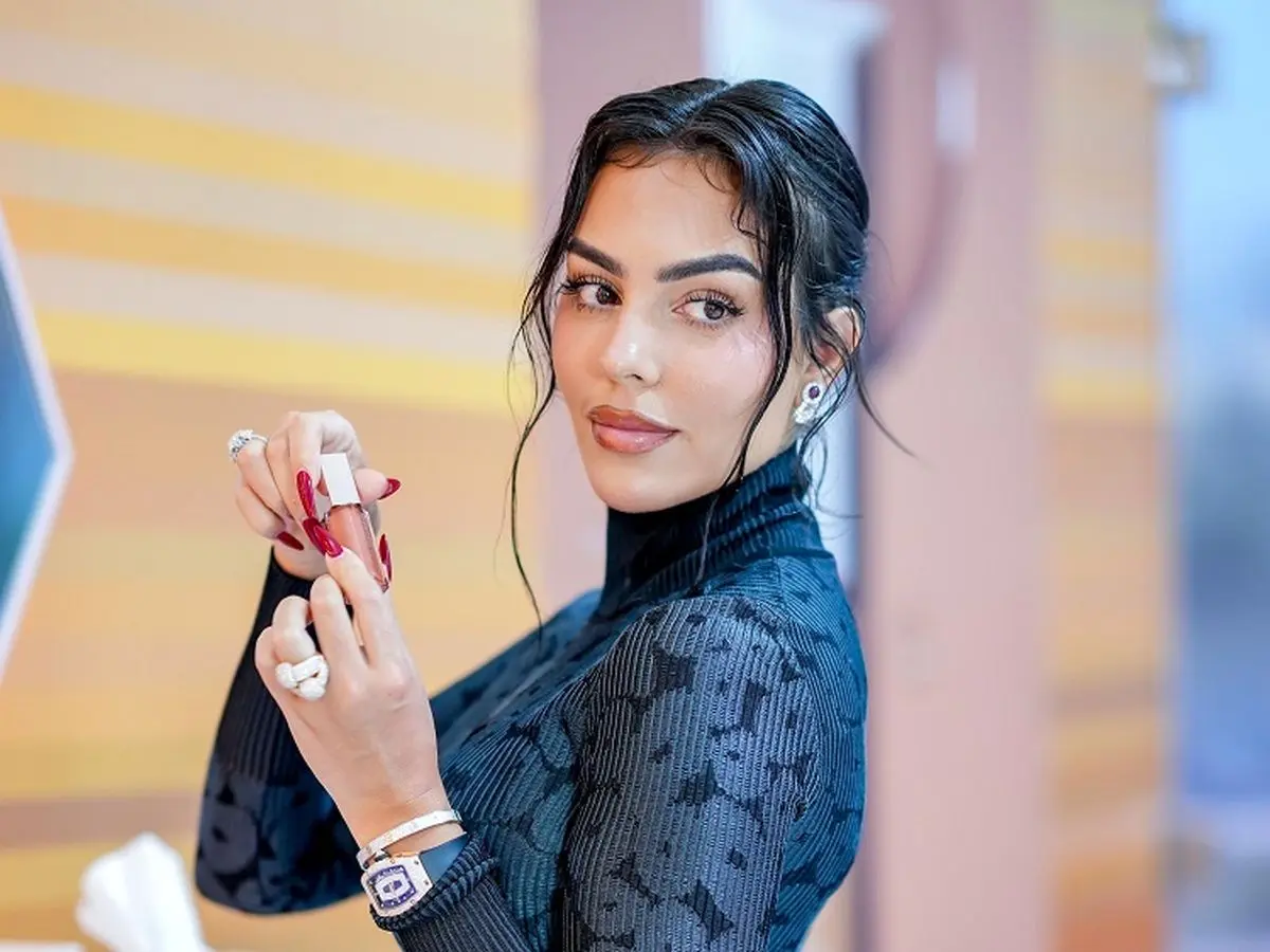 آیس بال ۹۰۰ میلیارد دلار در آمد جورجینا