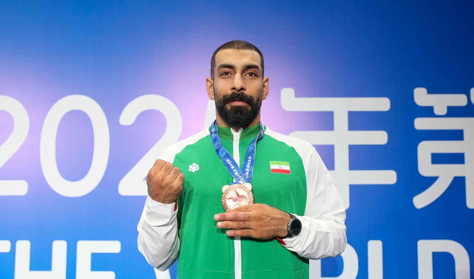 اباذری در وزن ۸۴+ کیلو و مدال برنز لیگ جهانی
