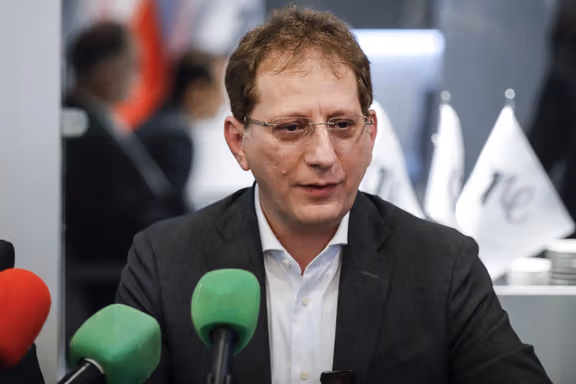 بابک زنجانی و پشت‌پرده تغییرات بانک آینده