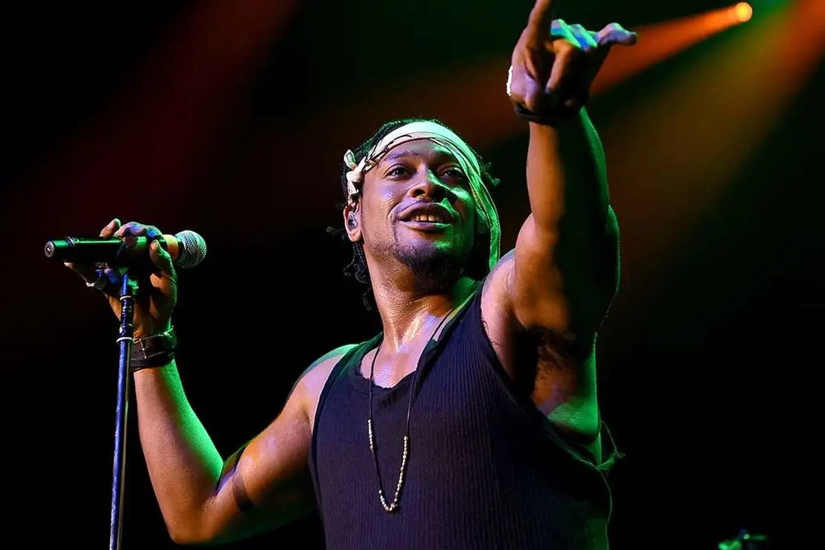 درگذشت دی‌آنجلو شوک به دنیای موسیقی