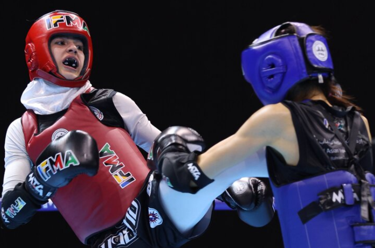 روژان بهنامی ۱۴ ساله قهرمان موی تای آسیا شد