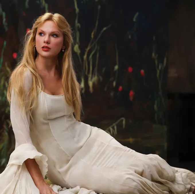 رکوردشکنی تیلور سوییفت با اوفلیا