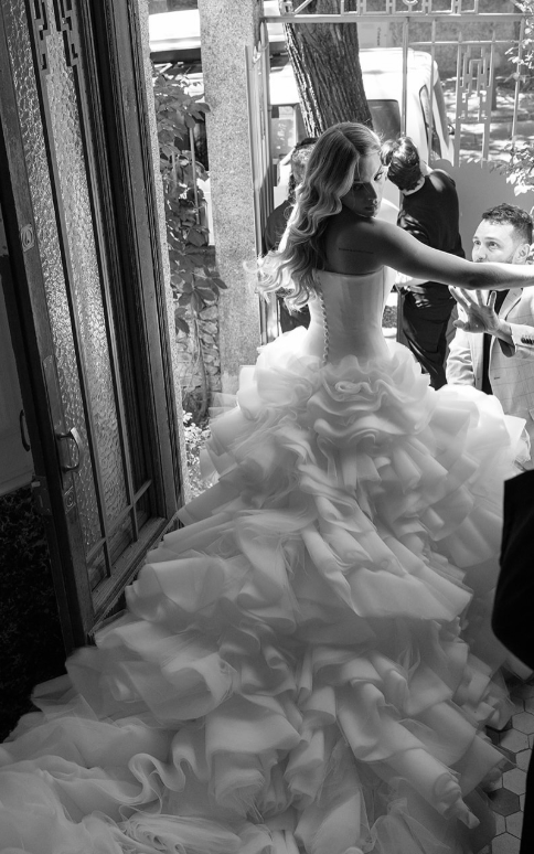 عکس لباس عروس گابریلی میراندا