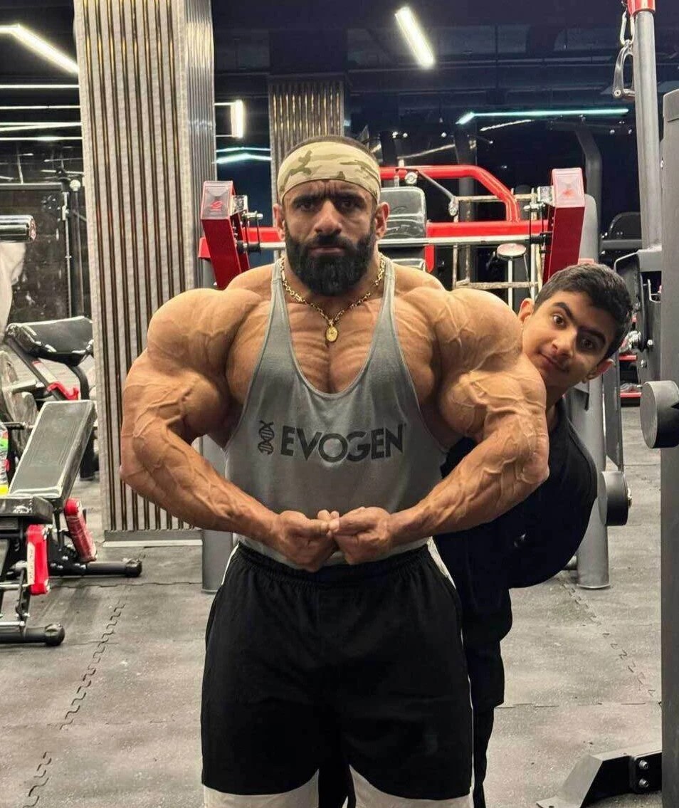 هادی چوپان والپیپر هادی چوپان والپیپر