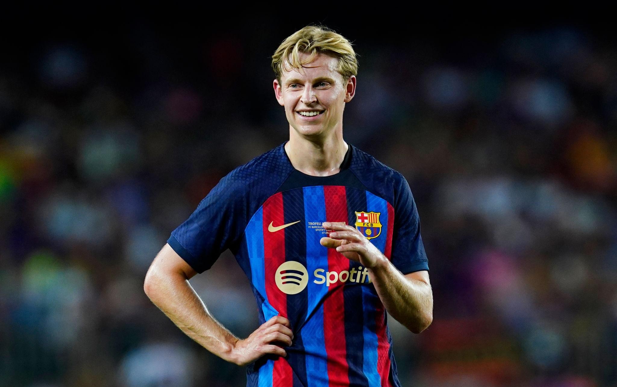 چرا دییونگ قراردادش را با بارسلونا تمدید کرد چرا دییونگ قراردادش را با بارسلونا تمدید کرد