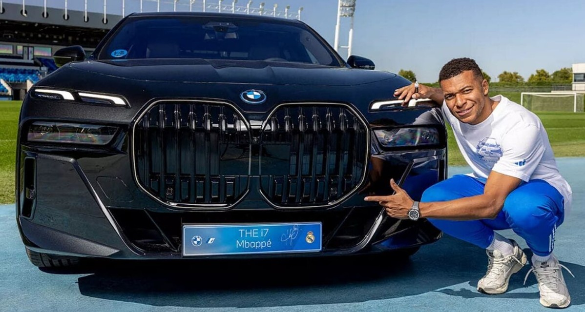 BMW جدید کِیلیان امباپه BMW جدید کِیلیان امباپه