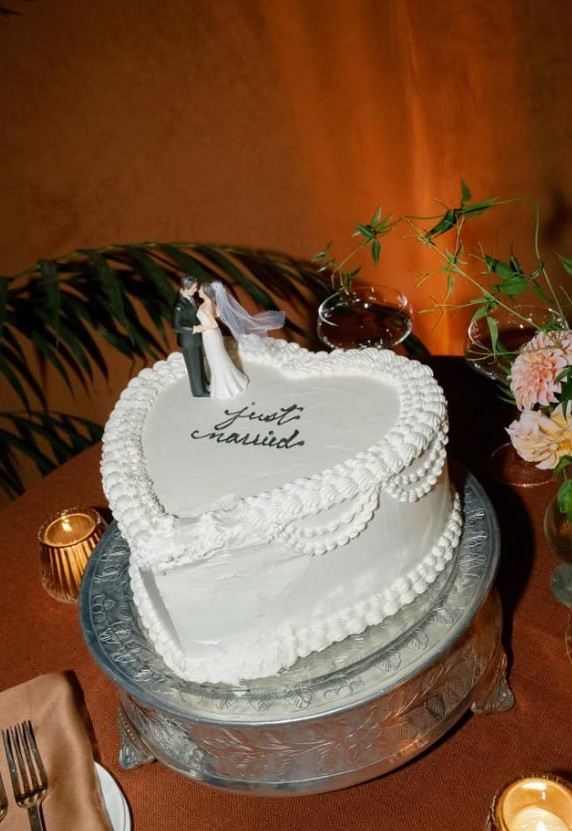 عکس کیک مراسم عروسی سلنا گومز