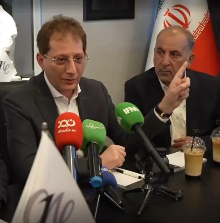 بابک زنجانی بانک آینده منحل نشده است بابک زنجانی بانک آینده منحل نشده است