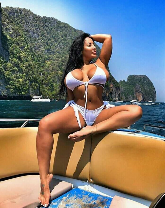 عکس با مایو کیارا میا