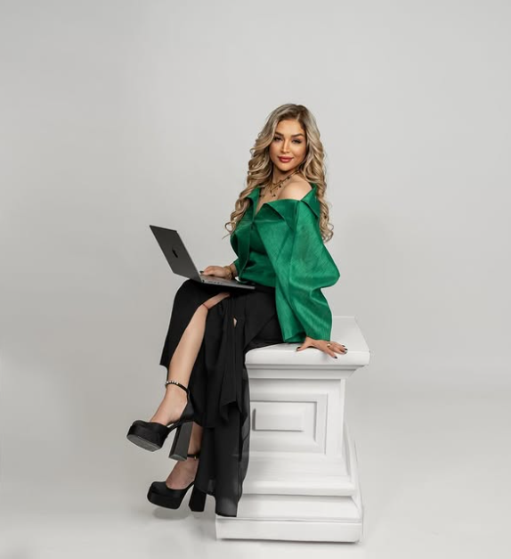 عکس مامک جمشیدی 2025 عکس مامک جمشیدی 2025