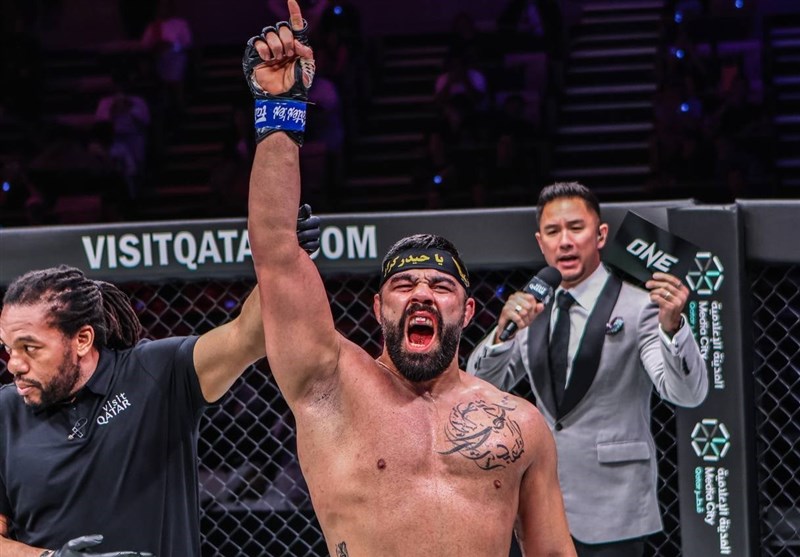 پیروزی امیر علی‌اکبری برابر فایتر آمریکایی