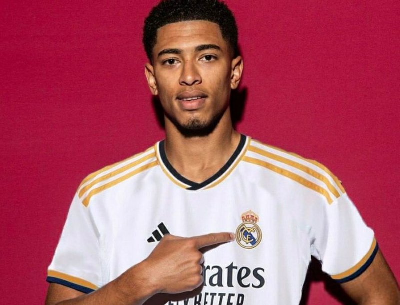 بلینگام نامزد بهترین هافبک ۲۰۲۵ فیفا