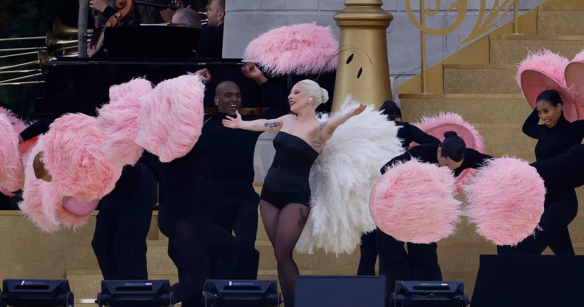 انتخاب لیدی گاگا برای مراسم آغاز جام جهانی