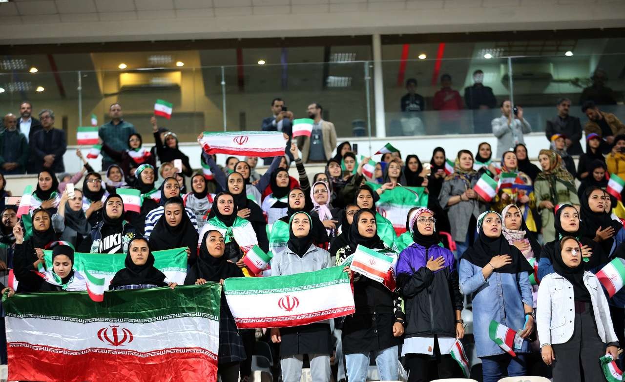 ورود زنان به ورزشگاه امام رضا با حمایت فیفا