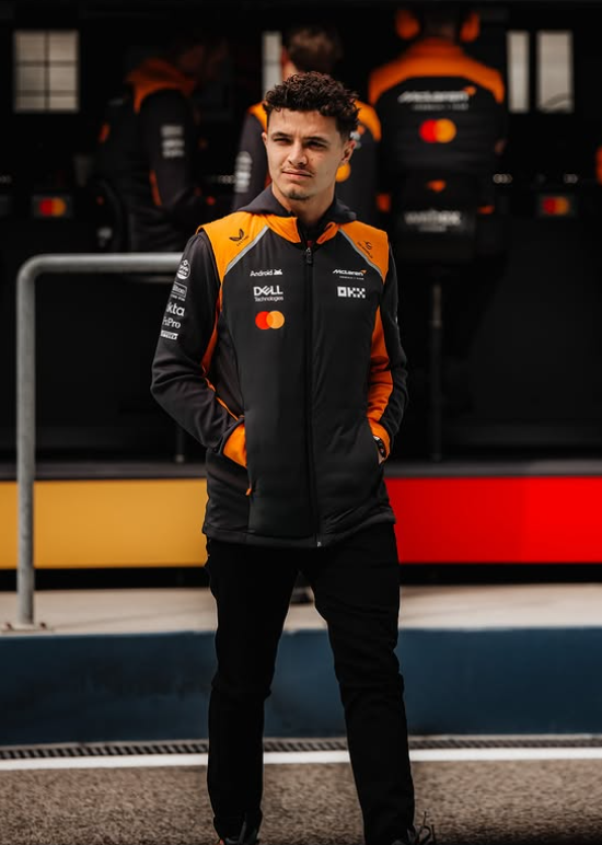 عکس لندو نوریس اتومبیل رانی