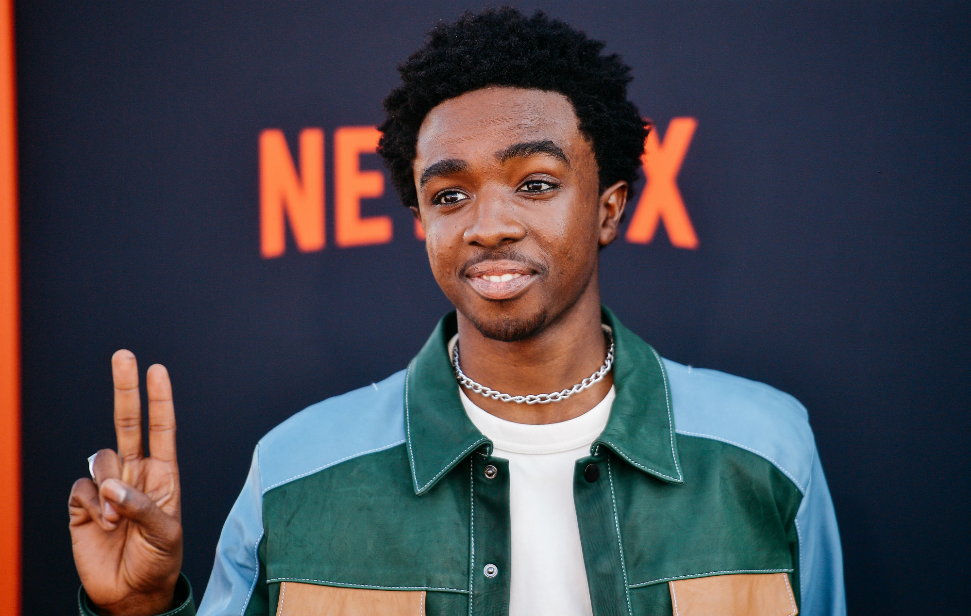 عکس کیلب مک لاگلین در نقش لوکاس سینکلر