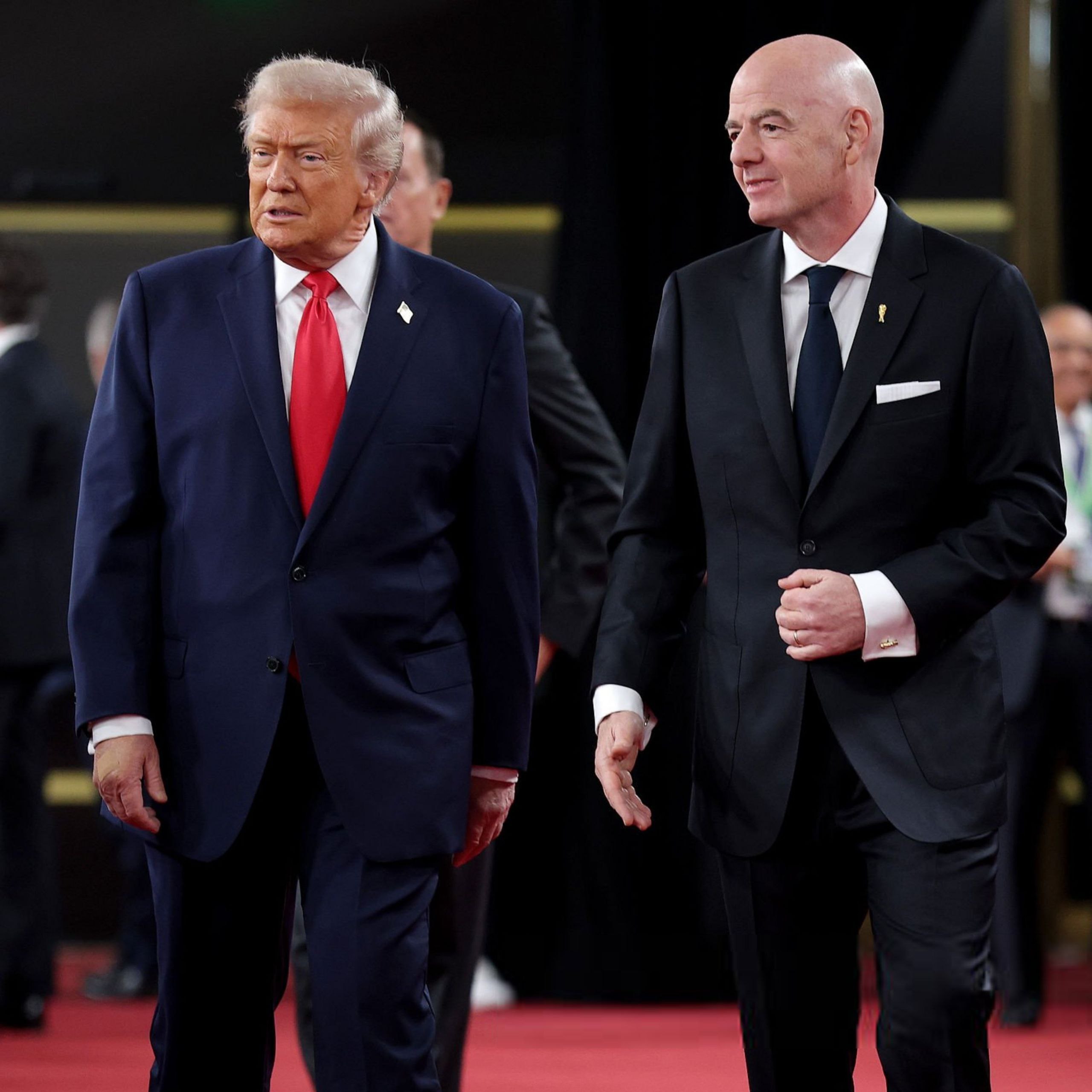 فرش قرمز مراسم قرعه کشی جام جهانی